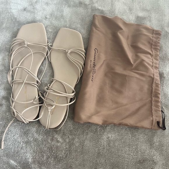 Gianvito Rossi Napa Ankle Tie Flat Sandals Beige - Picture 6 of 6